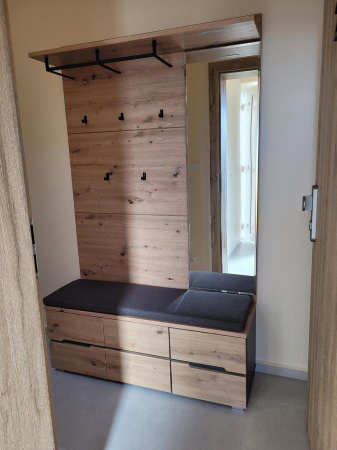 Zamek Na Dlani Mikulov Apartment Екстериор снимка