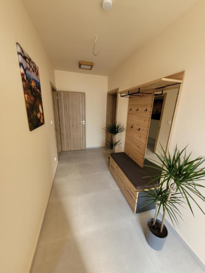 Zamek Na Dlani Mikulov Apartment Екстериор снимка